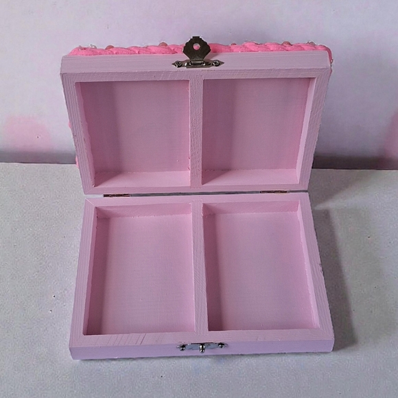 Pink Butterfly Decorative Cake Inspired Jewelry Box - Picture 2 of 3